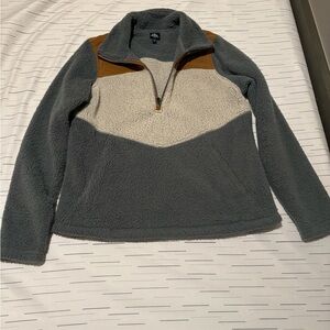 Kuhl fuzzy jacket grey and tan like new